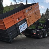 AWT POMÁHÁ! – využijte velkoobjemové kontejnery k jarnímu úklidu na ul. Na Července a Sionkova